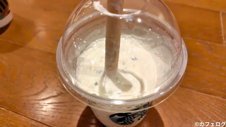 マカダミアホワイトスノーチョコレートフラペチーノ